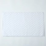 Tapis de bain scandinave blanc