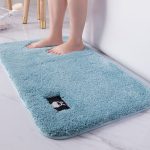 Grand tapis salle de bain bleu